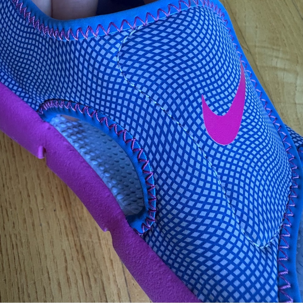 Nike Sunray Adjust 4 Sandals Shoes Hydrangeas Comet Blue Pink Youth Girls Size 3 - Picture 13 of 13